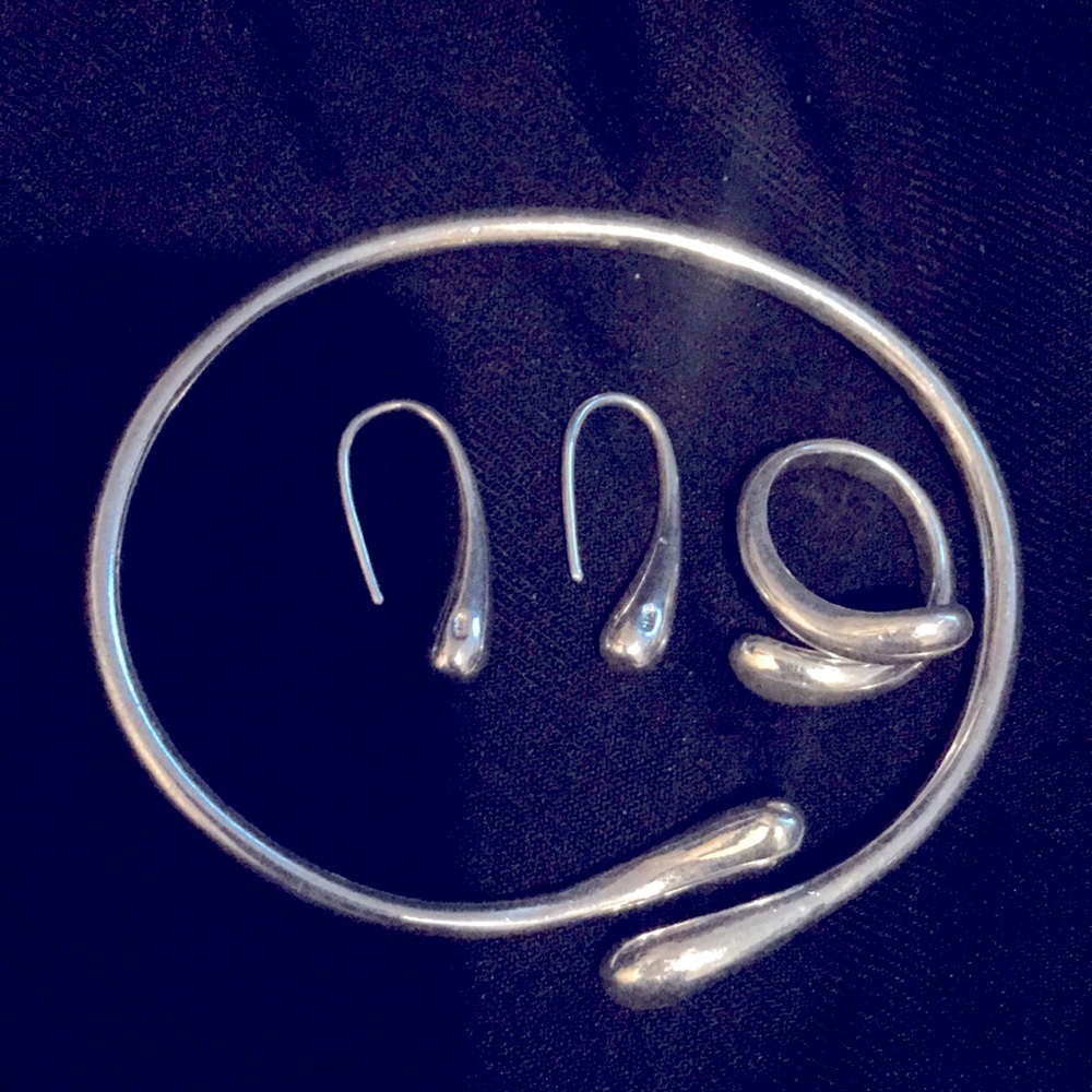 Genuine Silver Bracelet Earring and ring trio!!